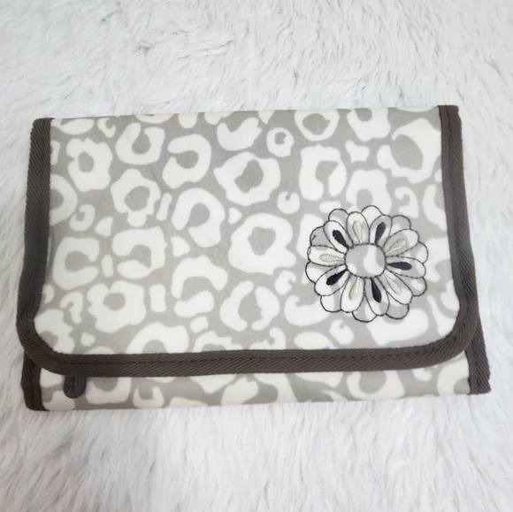 Thirty-one Pocketed Organizer - Picture 1 of 14